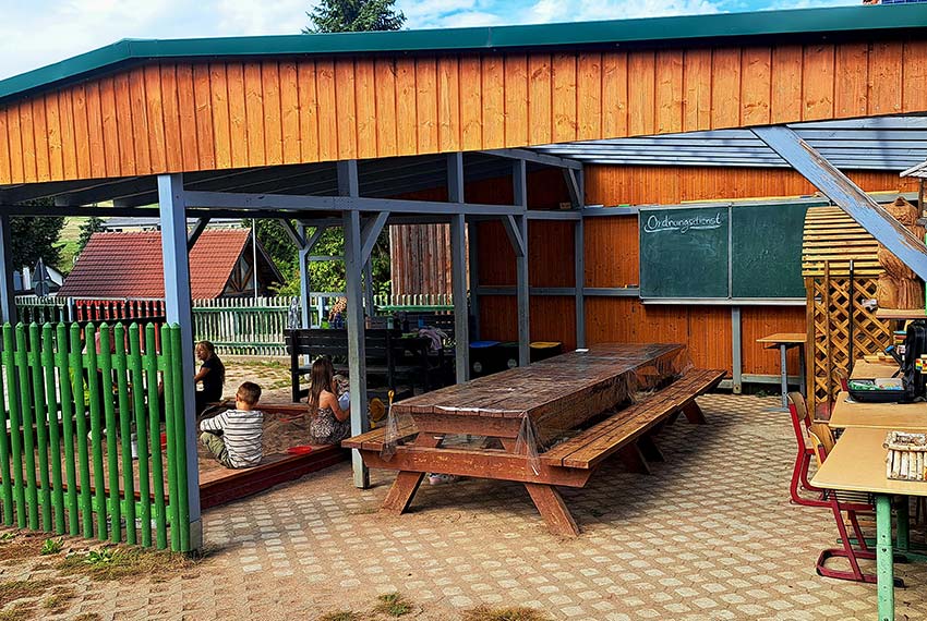 kaltenwestheim-thueringen-grundschule-outdoor